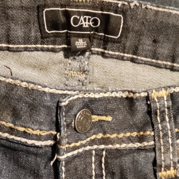 Jeans - Picture 1 of 2